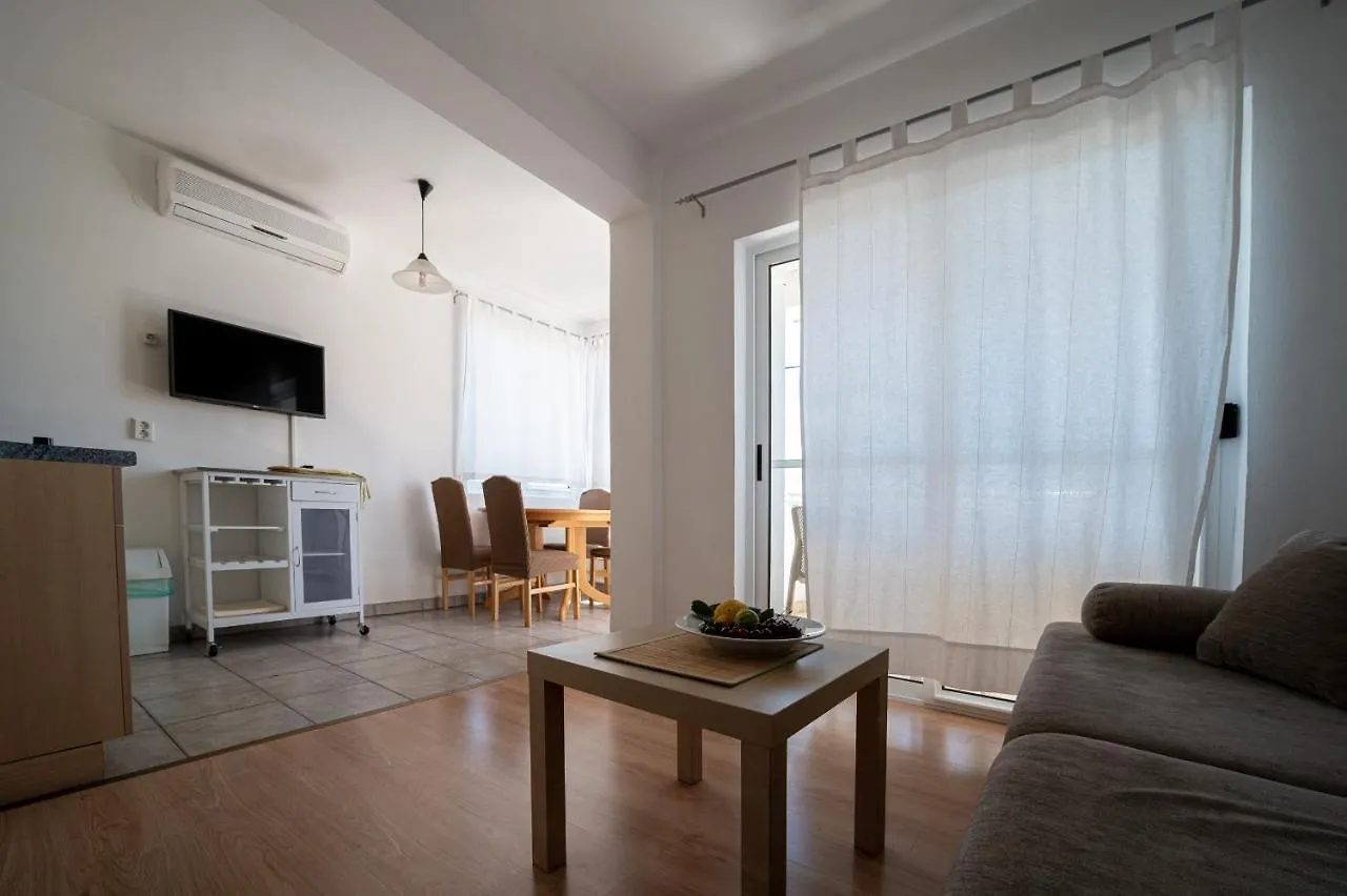 Guest House Ero Sukošan