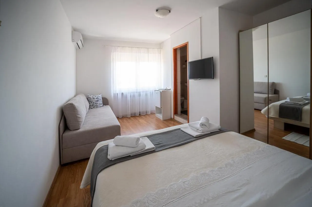 Guest House Ero Sukošan