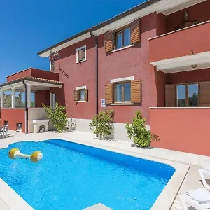 Iris 3* Novigrad Istria