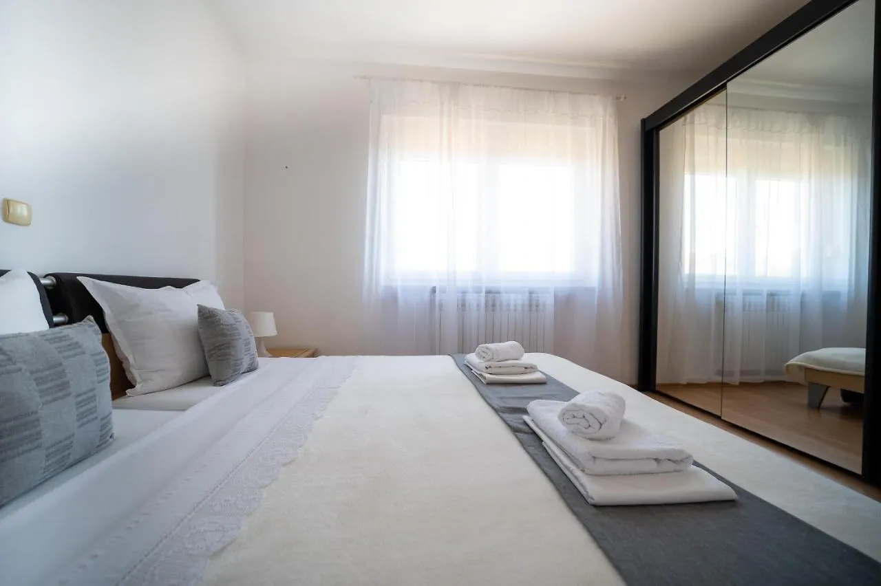 Guest House Ero Sukošan