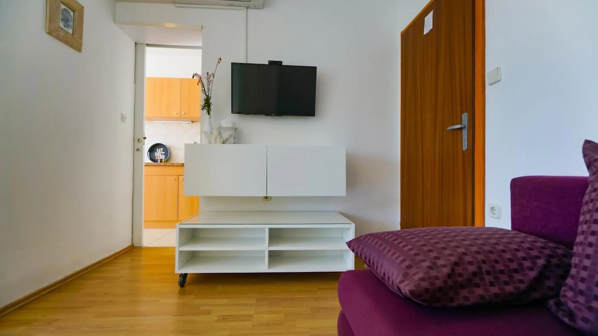Guest House Ero Sukošan