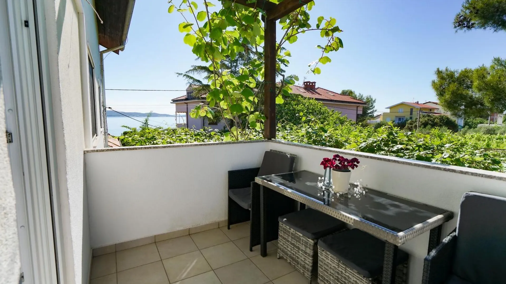 Guest House Ero Sukošan